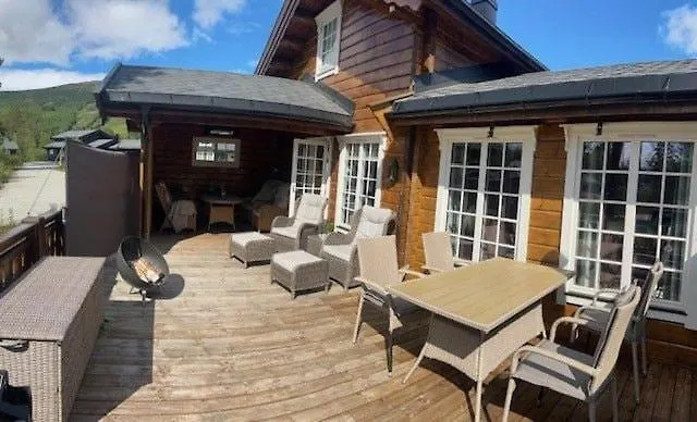 Sjarmerende Tommerhytte Pa Bjorli 度假居