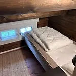 Sjarmerende Tommerhytte Pa Bjorli *
